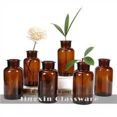 Bernsteinfarbene Reagenzflaschenvase